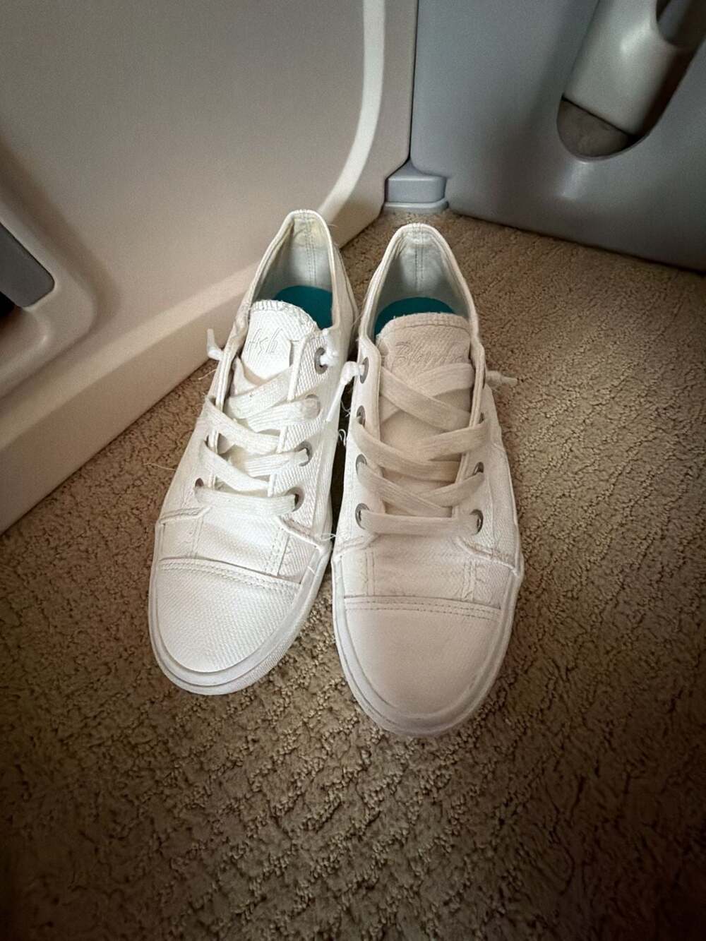 Blowfish Malibu Women's White Canvas Low-Top Sneakers